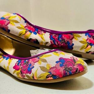 Libby Edelman Floral Flats with Pink  Blue and Purple Accents Bow